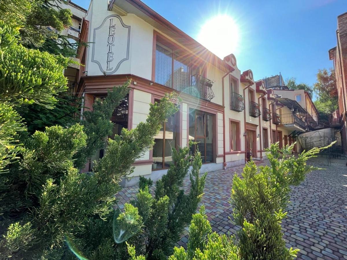 Hotel Leotel Lwów Zewnętrze zdjęcie