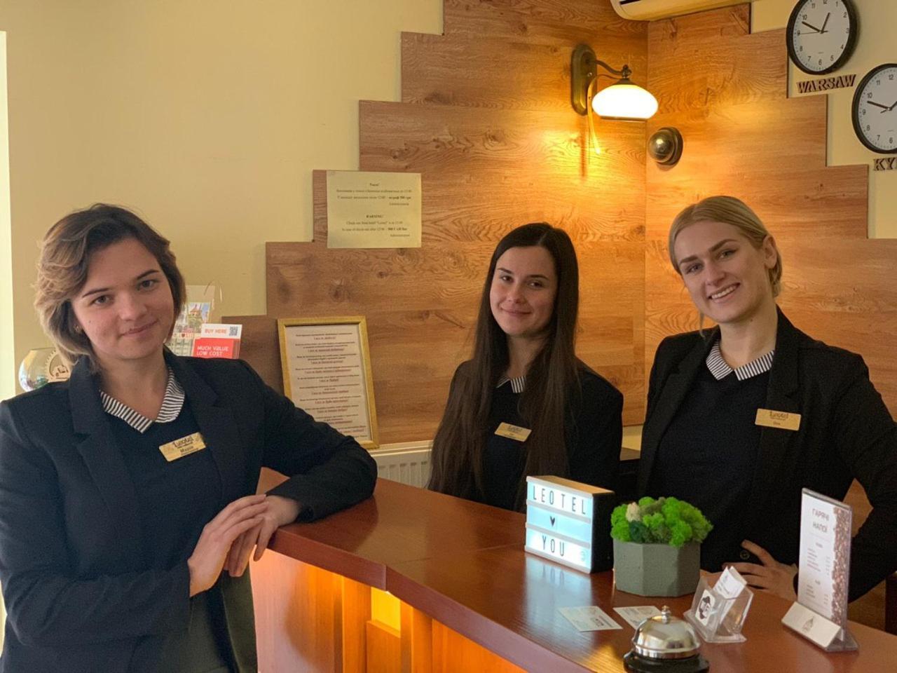 Hotel Leotel Lwów Zewnętrze zdjęcie